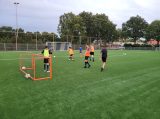 Tweede training S.K.N.W.K. JO17-1 van het seizoen 2022-2023 (22/44)